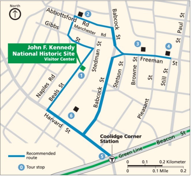 A digital map displaying about one third of a mile in Brookline. The path of the neighborhood walking tour from the John Fitzgerald Kennedy National Historic Site is marked in blue, with the tour stops numbered.