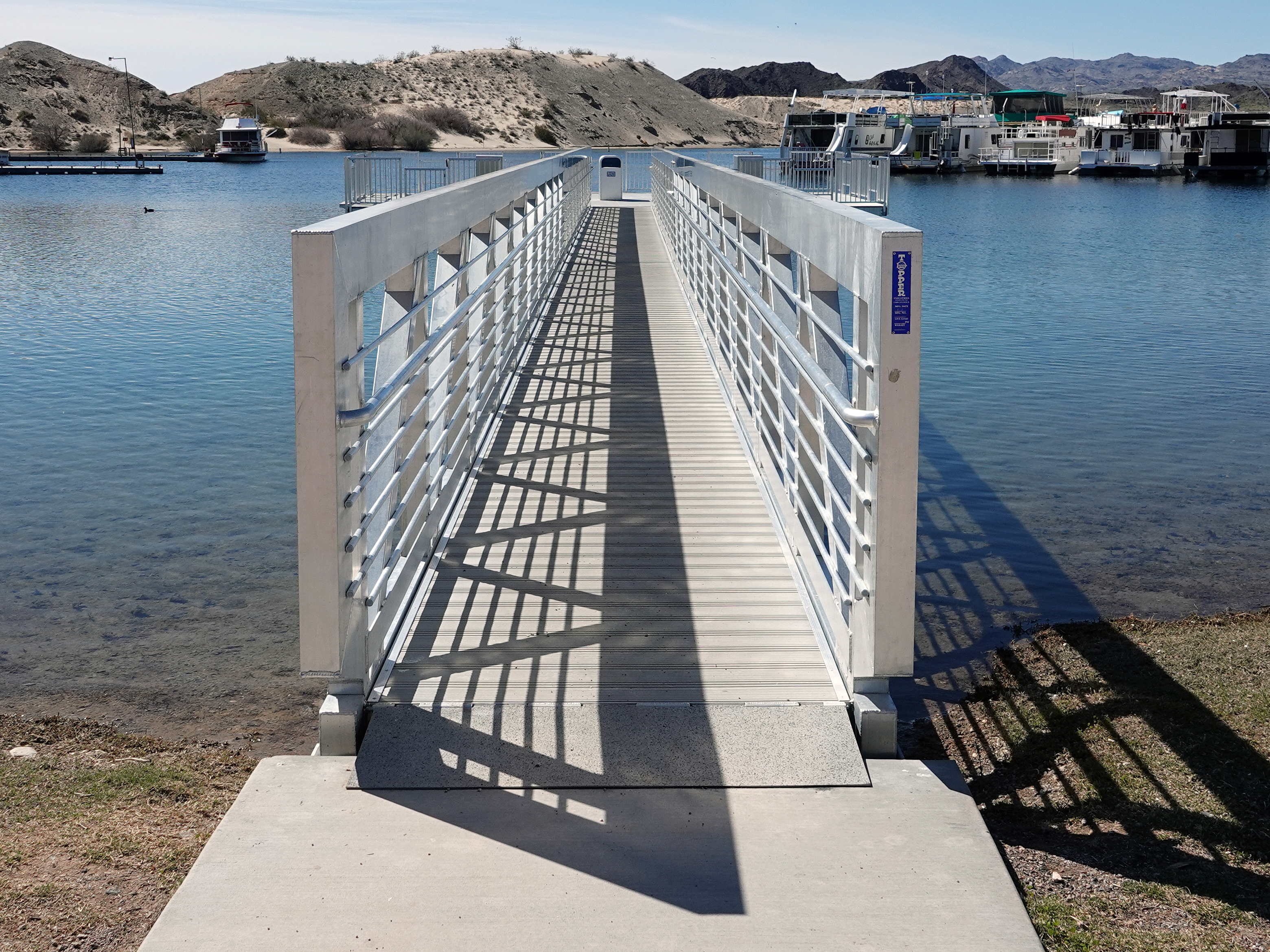 Pier at Katherine Landing Marina