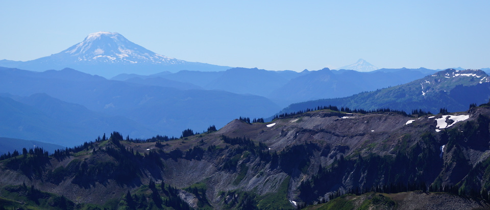 Misty Mountain ranges from Camp Muir Mt Rainier National P…