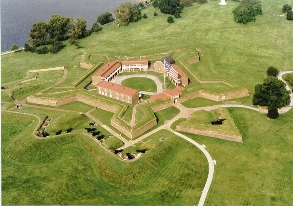 are dogs allowed at fort mchenry