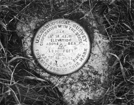 USGS marker