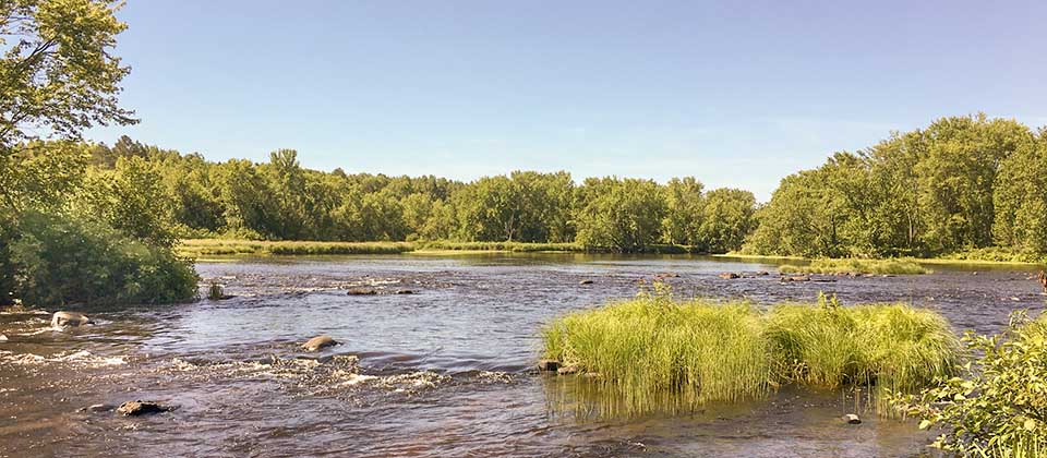 Big Smallmouth On The Fly - Upper St Croix in Mid June