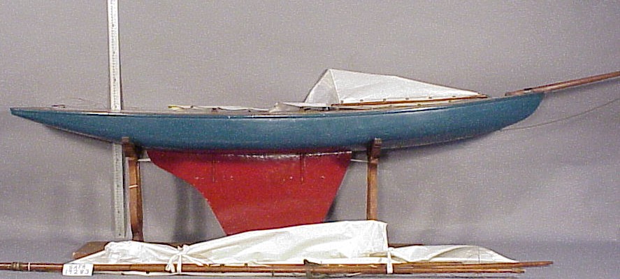 Deep-Keeled Large Pond Racing Yacht Model - San Francisco Maritime National  Historical Park (U.S. National Park Service)