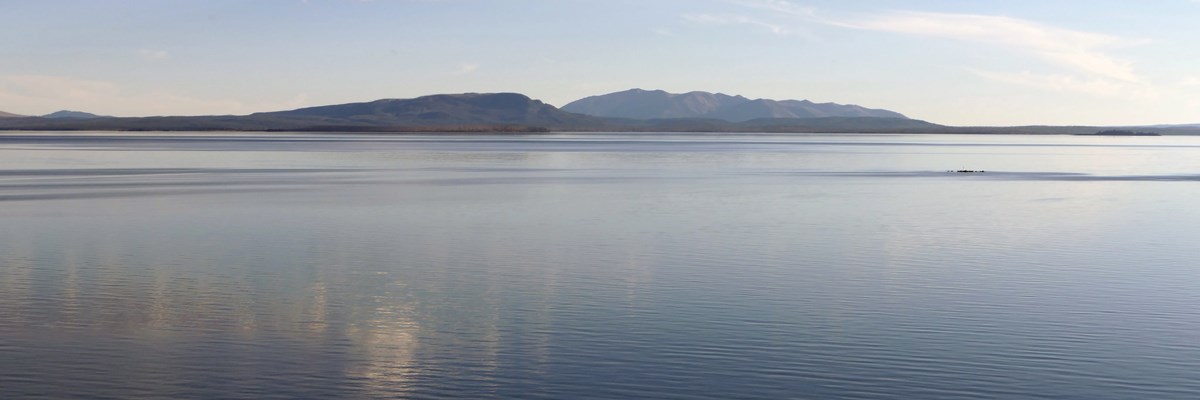 Yellowstone Lake Geology - Yellowstone National Park (U.S ...