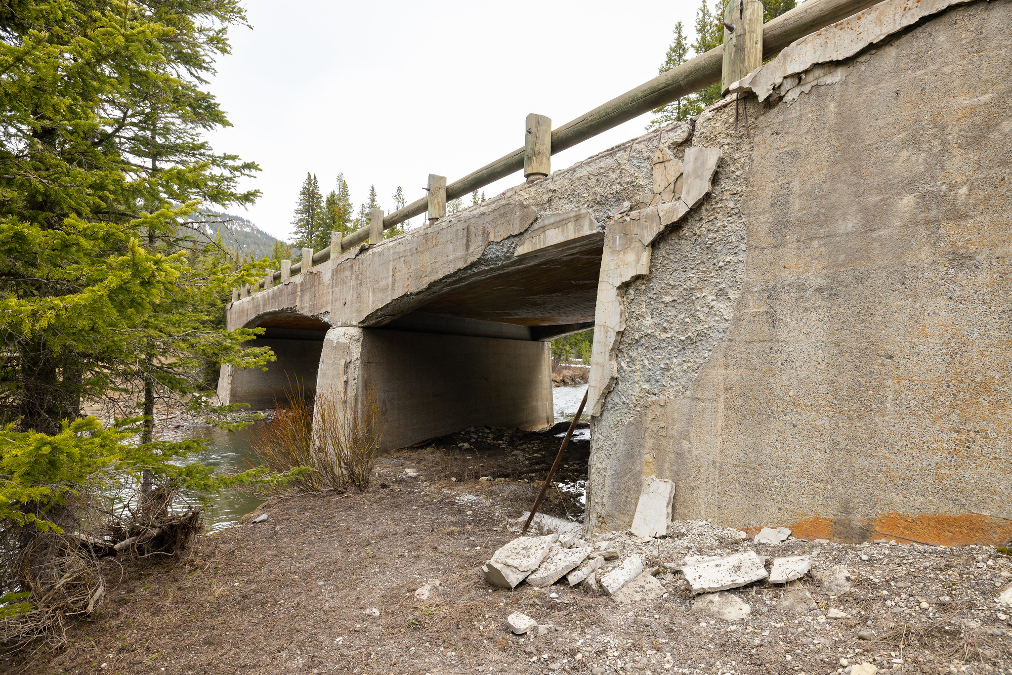 Northeast Entrance Road bridge with spalling concrete Northeast Entrance Road bridge with spalling concrete