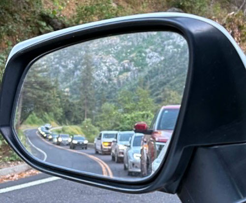 Line at Arch Rock Entrance at 7:15 am on May 17, 2026